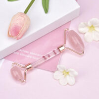 የፊት ውበት መጠበቂያ እና ማሳጅ for Habesha women  Jade Roller እና Gua Sha - (2-Piece Rose Quartz Beauty Facial Roller Set)